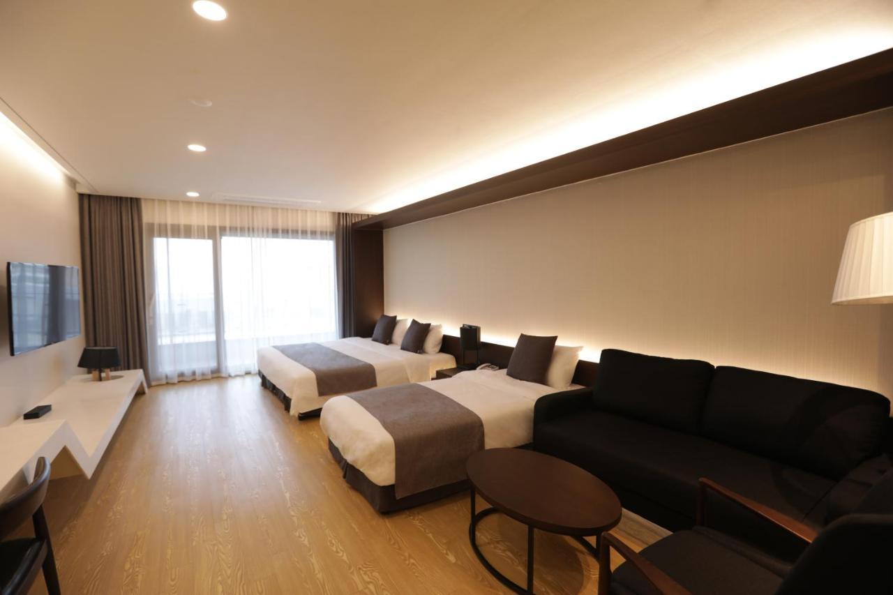 The Qube Resort Jeju Seogwipo Exterior photo