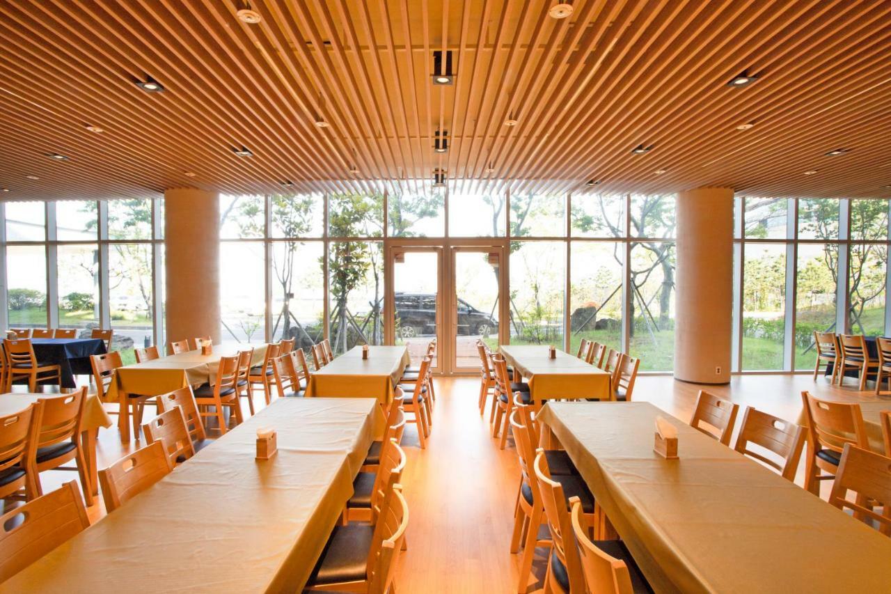 The Qube Resort Jeju Seogwipo Exterior photo